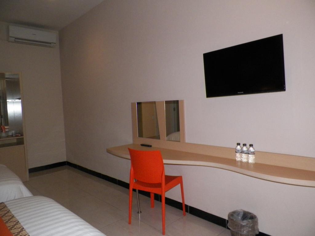Ceria Boutique Hotel Maguwo Экстерьер фото