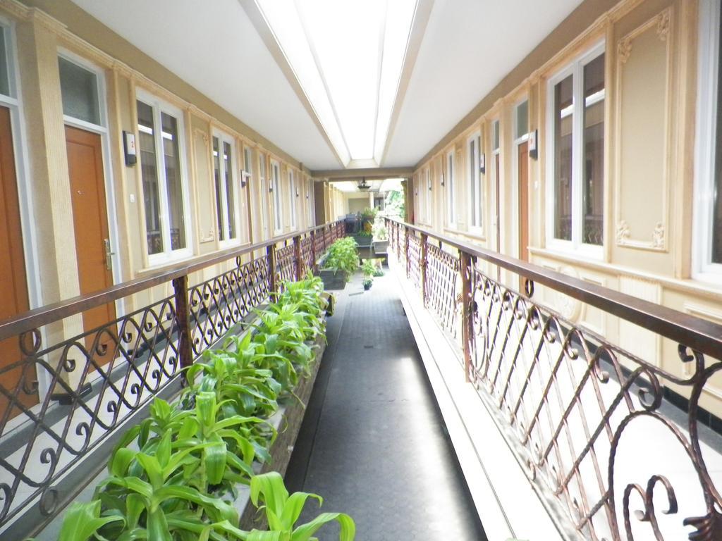 Ceria Boutique Hotel Maguwo Экстерьер фото