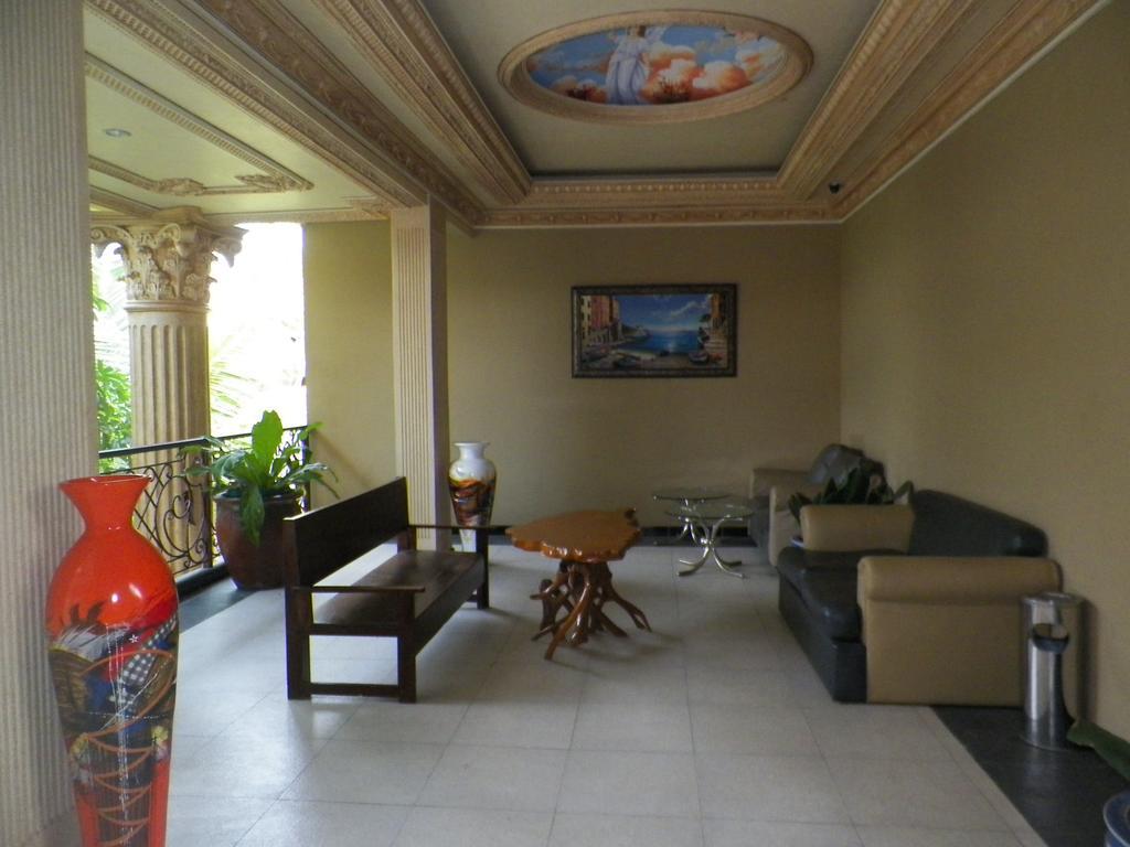 Ceria Boutique Hotel Maguwo Экстерьер фото