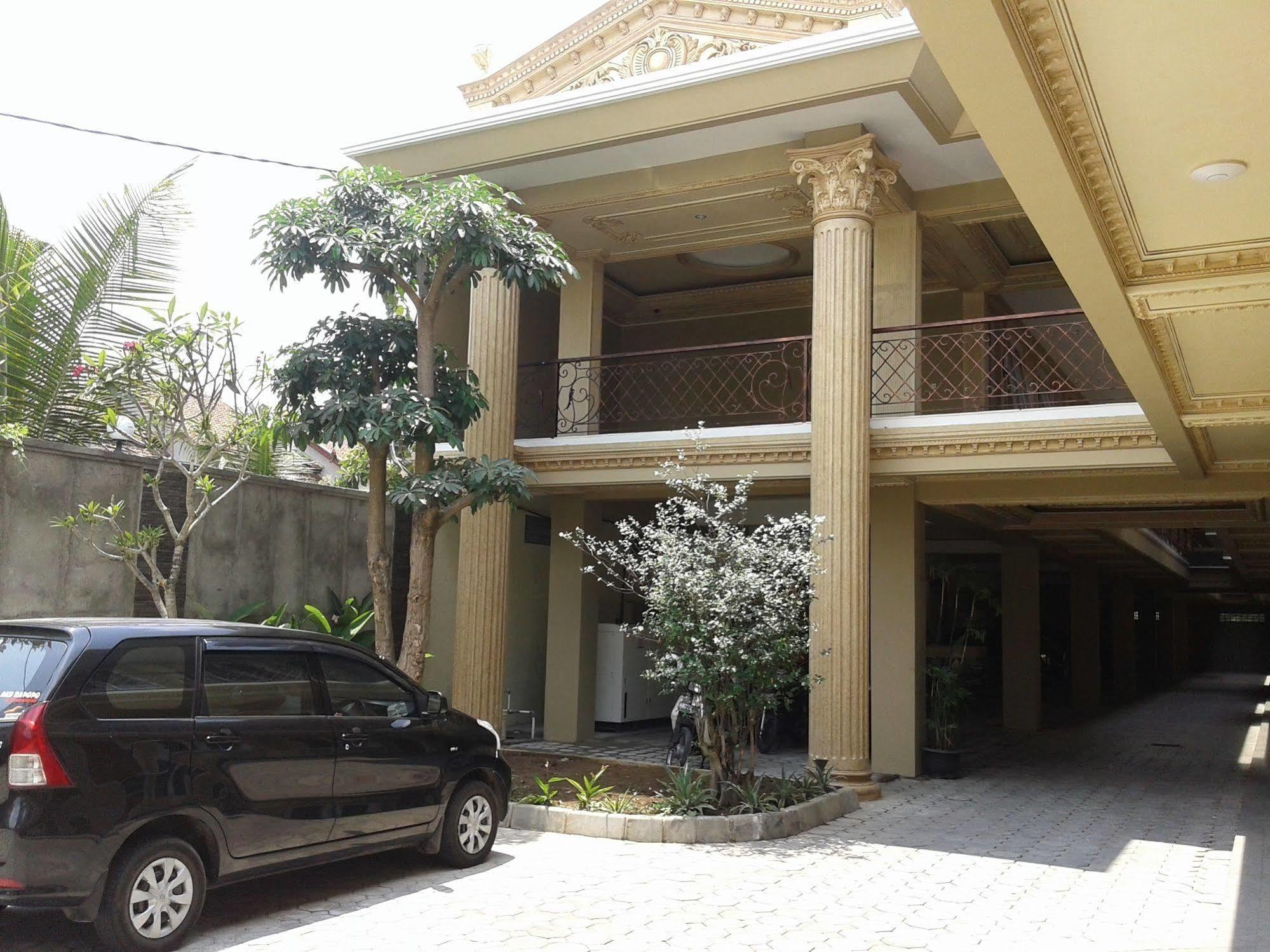 Ceria Boutique Hotel Maguwo Экстерьер фото