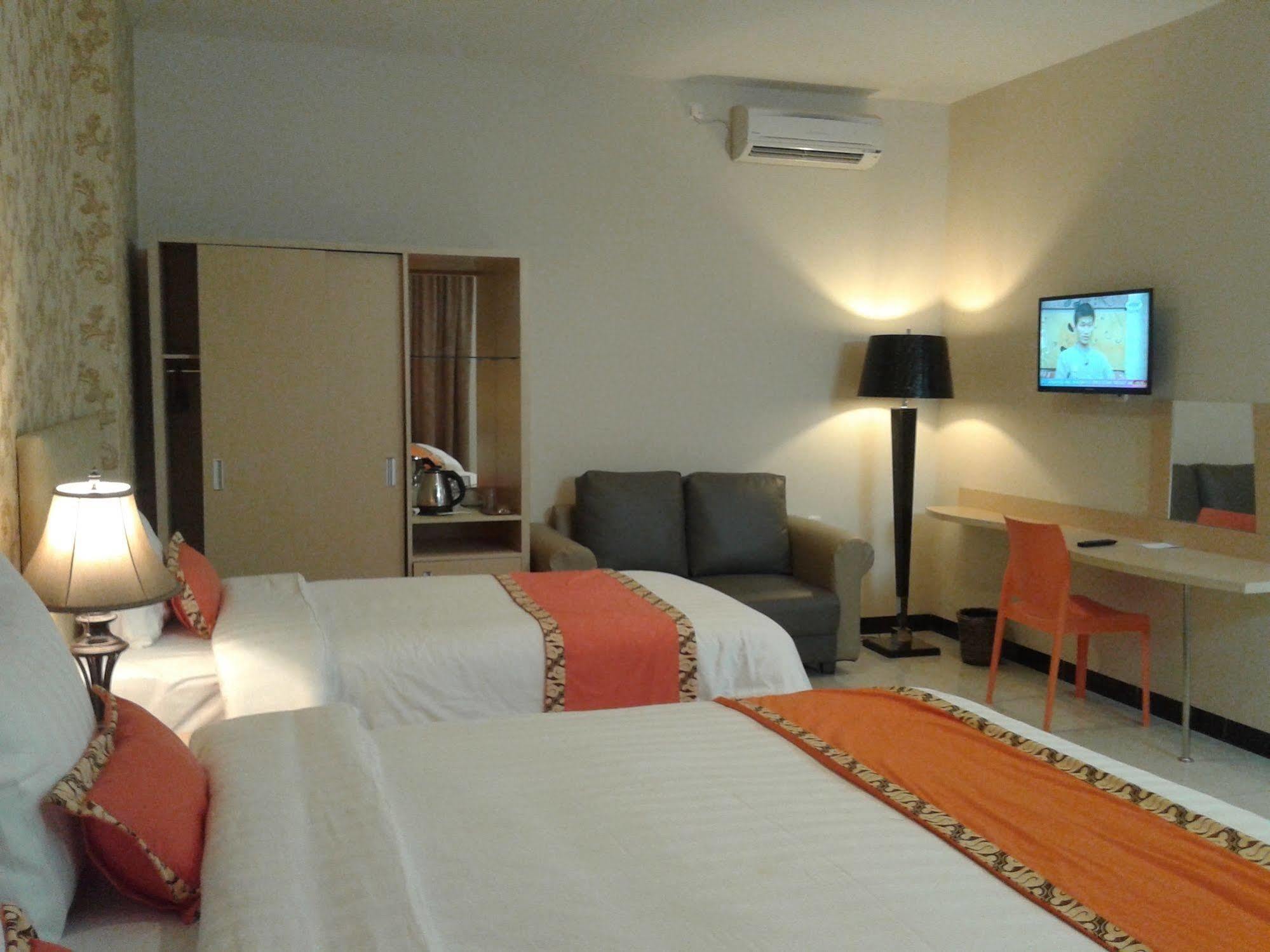 Ceria Boutique Hotel Maguwo Экстерьер фото