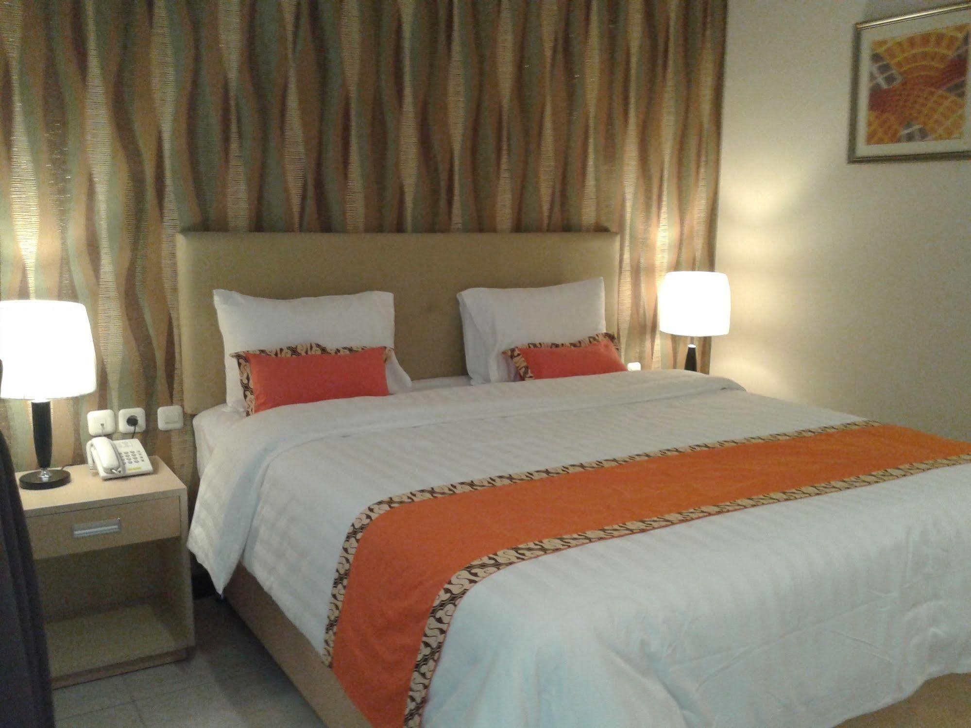 Ceria Boutique Hotel Maguwo Экстерьер фото