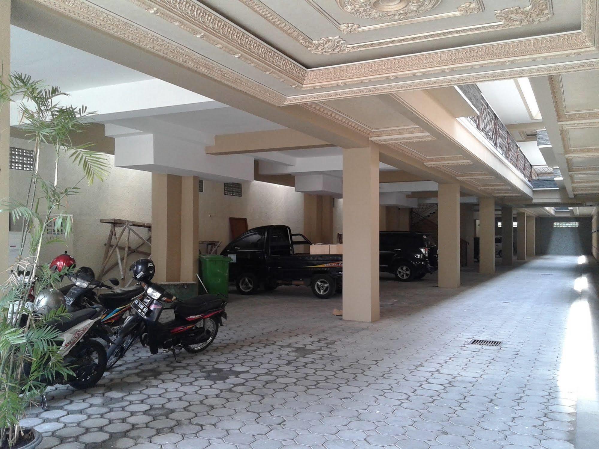 Ceria Boutique Hotel Maguwo Экстерьер фото